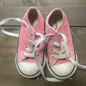 Converse used condition - pink
6 little kid